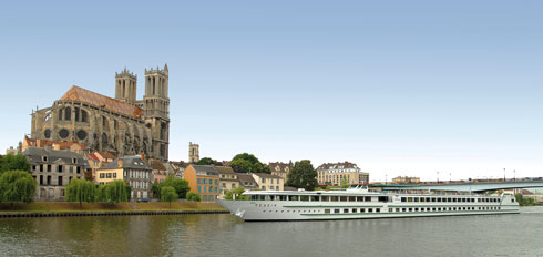 Tour di Parigi in nave hotel. La nave Renoir.